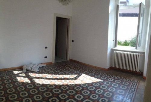 Appartamento in affitto a Luino