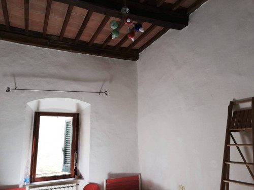 Appartamento in affitto a Montaione