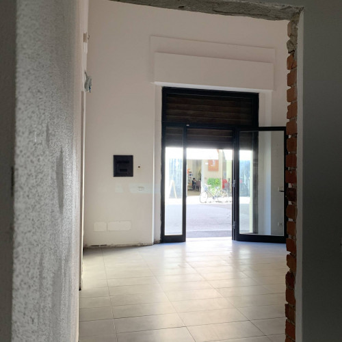 Negozio in affitto a Empoli