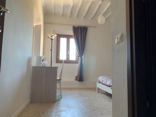 Stanza in affitto a Empoli
