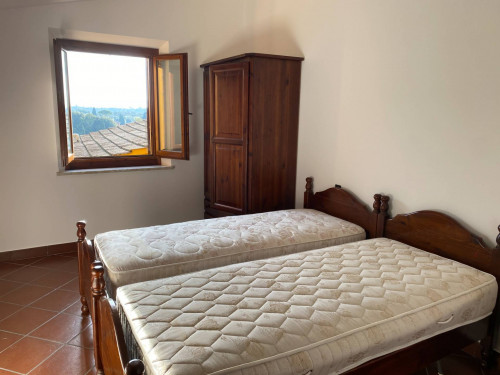 Appartamento in affitto a Capraia e Limite
