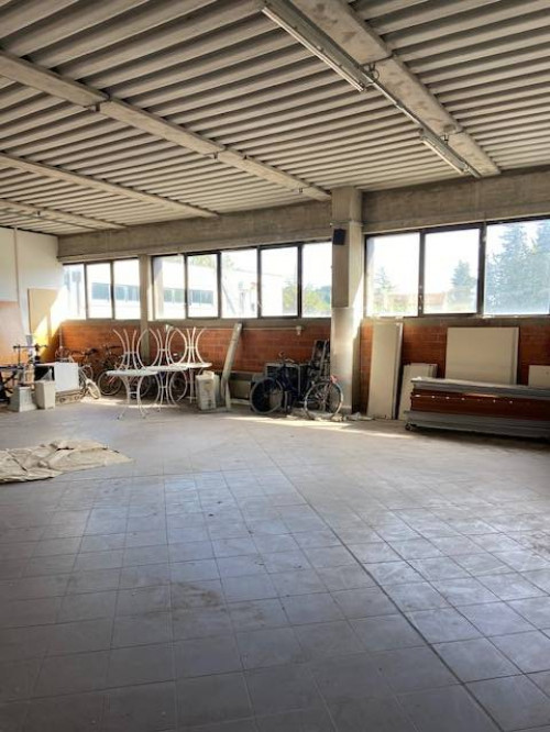 Fondo Artigianale in affitto a Montespertoli
