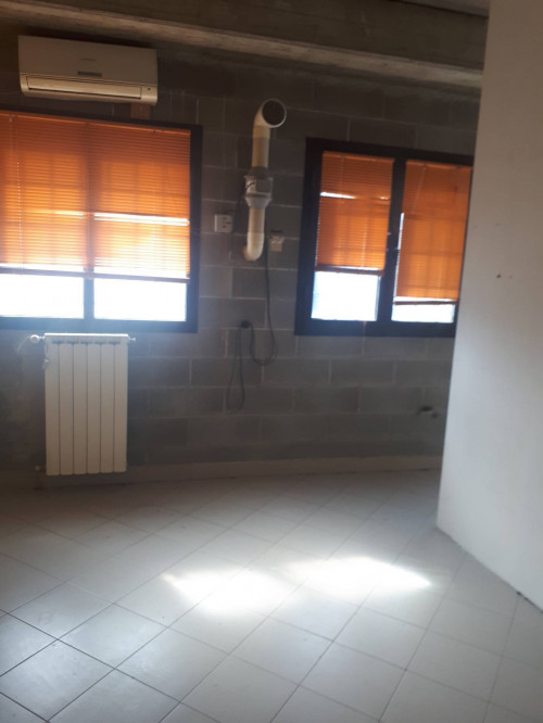 Fondo Artigianale in affitto a Montespertoli