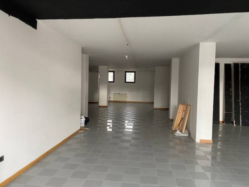 Fondo Commerciale in affitto a Empoli