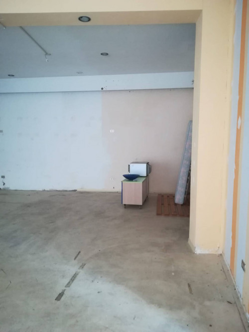 Fondo Commerciale in affitto a Forlì