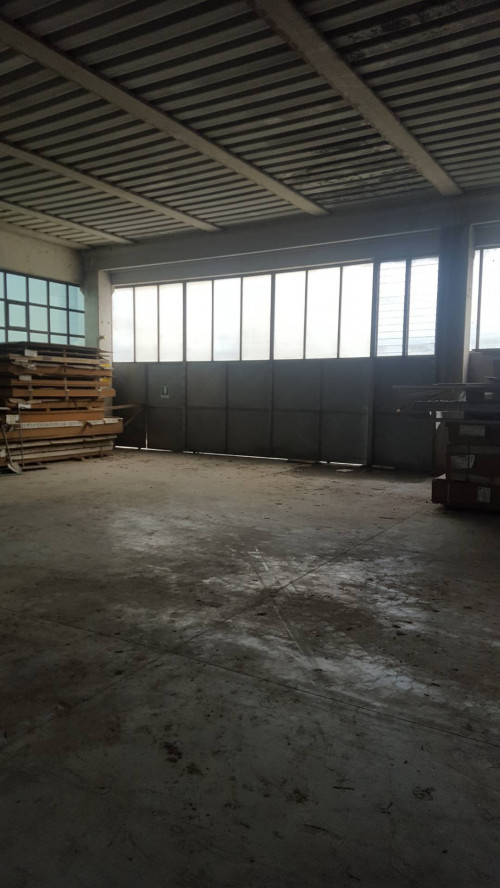 Capannone in vendita a Ponsacco