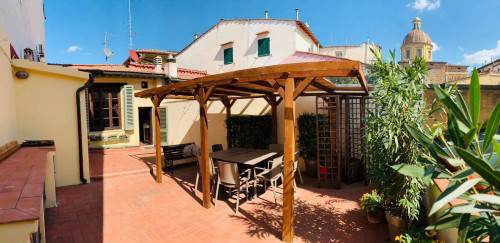 Casa indipendente in affitto a Firenze