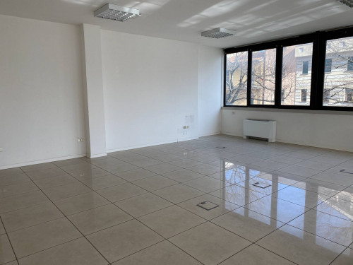 Ufficio in affitto a Cesena