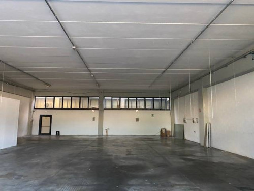 Fondo Artigianale in affitto a Empoli