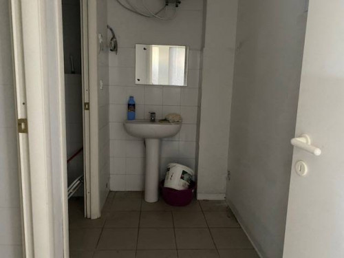 Fondo Artigianale in affitto a Empoli