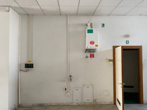 Fondo Commerciale in affitto a Empoli