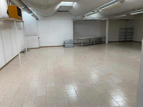 Laboratorio Artigianale in affitto a Empoli