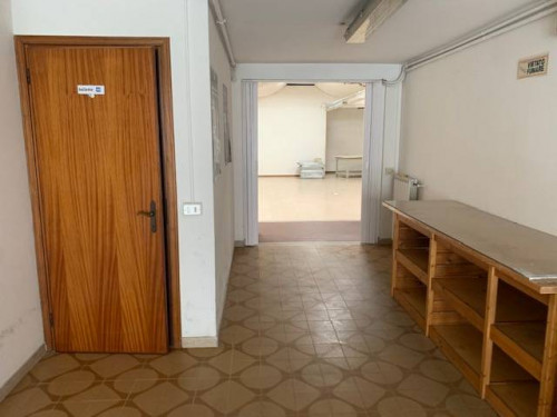 Laboratorio Artigianale in affitto a Empoli