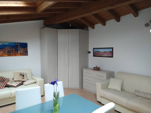 Appartamento in affitto a Luino