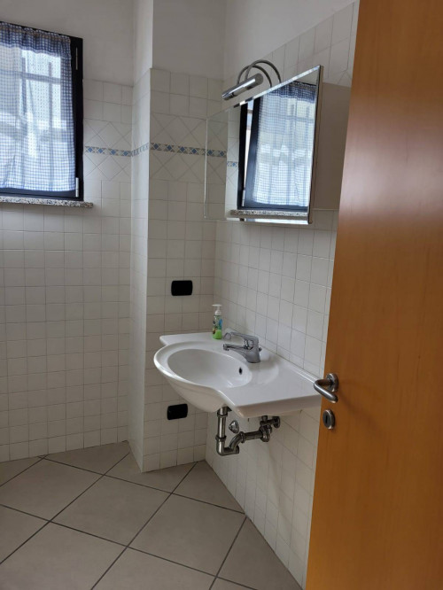 Fondo Commerciale in affitto a Forlimpopoli