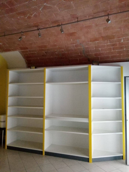 Fondo Commerciale in affitto a Castelfiorentino