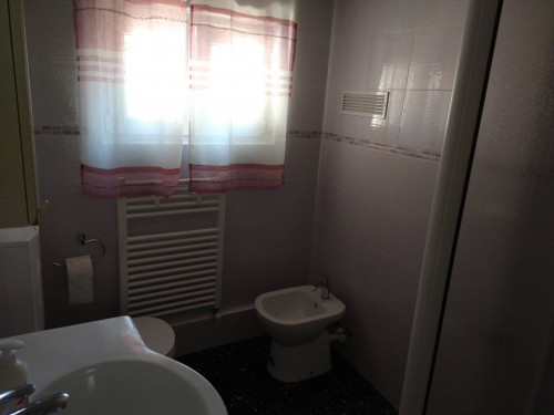 Casa indipendente in affitto a Cremenaga
