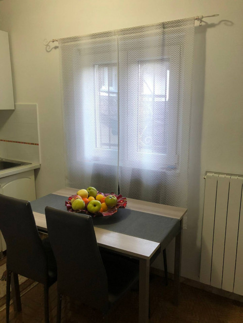 Casa indipendente in affitto a Cremenaga