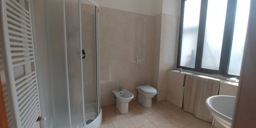 Ufficio in affitto a Chivasso