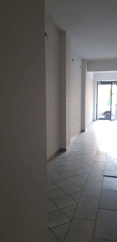 Fondo Artigianale in affitto a Empoli