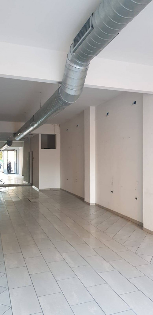 Fondo Artigianale in affitto a Empoli