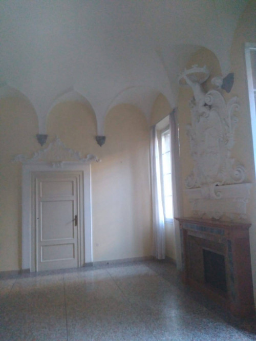 Fondo Commerciale in affitto a Forlì