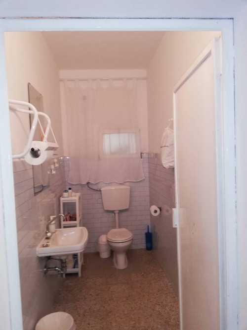 Fondo Artigianale in affitto a Certaldo