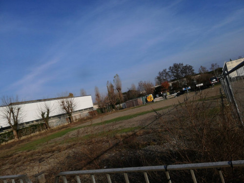 Fondo Artigianale in affitto a Forlì