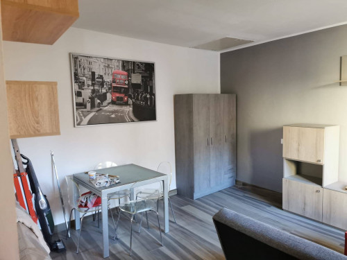 Appartamento in affitto a Cuveglio