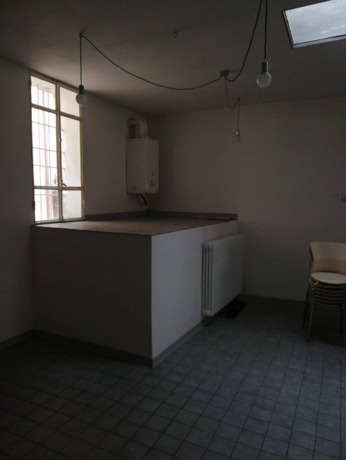 Fondo Artigianale in affitto a Forlì