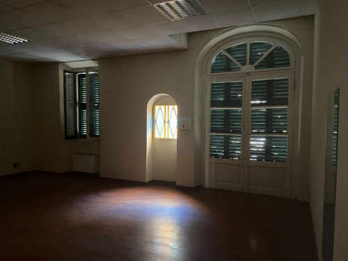 Fondo Commerciale in affitto a Busto Arsizio