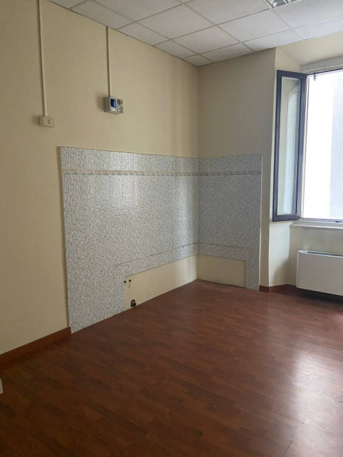 Fondo Commerciale in affitto a Busto Arsizio