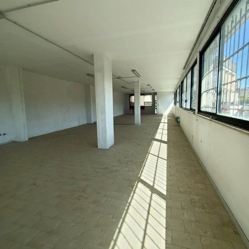 Fondo Artigianale in affitto a Vinci