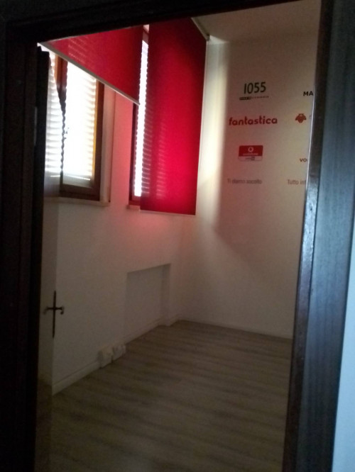 Fondo Commerciale in affitto a Fucecchio