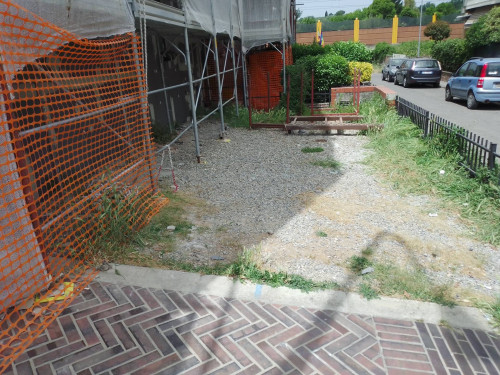 Fondo Commerciale in affitto a Montelupo Fiorentino