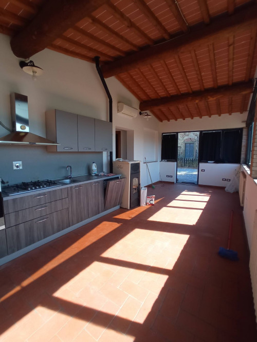 Casa indipendente in affitto a Lastra a Signa