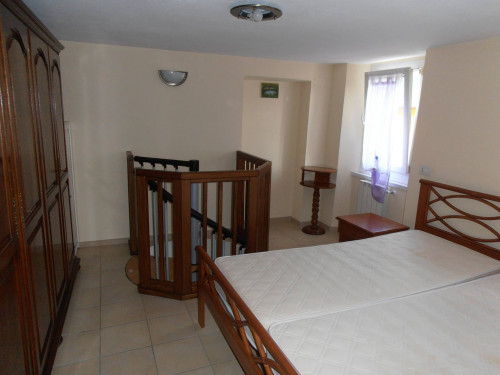 Appartamento in affitto a Cremenaga