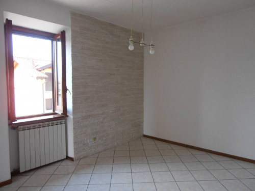 Appartamento in affitto a Luino