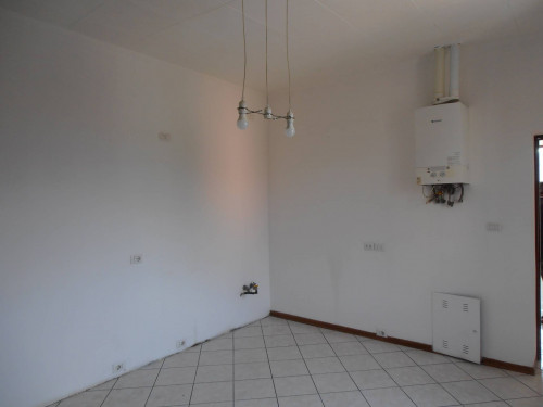 Appartamento in affitto a Luino