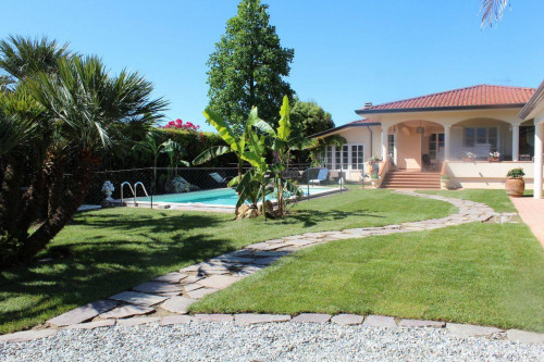 Villa in vendita a Camaiore