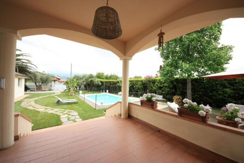 Villa in vendita a Camaiore
