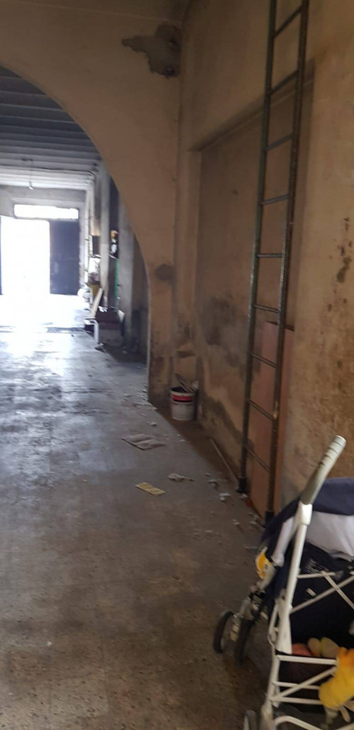 Magazzino in vendita a Empoli