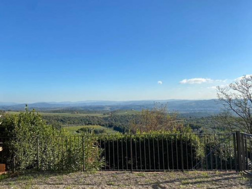 Appartamento in affitto a Capraia e Limite
