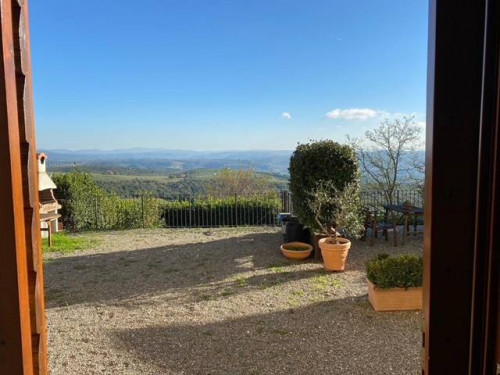 Appartamento in affitto a Capraia e Limite