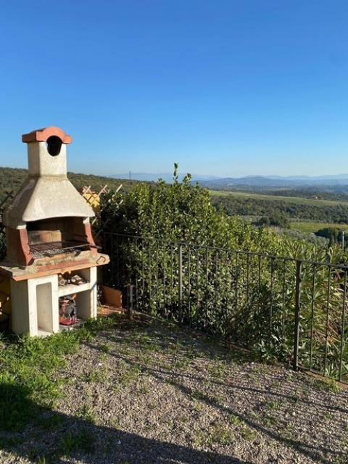 Appartamento in affitto a Capraia e Limite