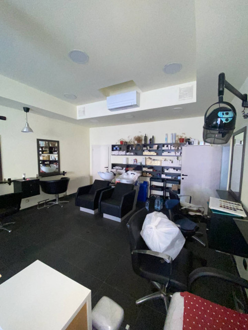 Negozio in affitto a Cesena