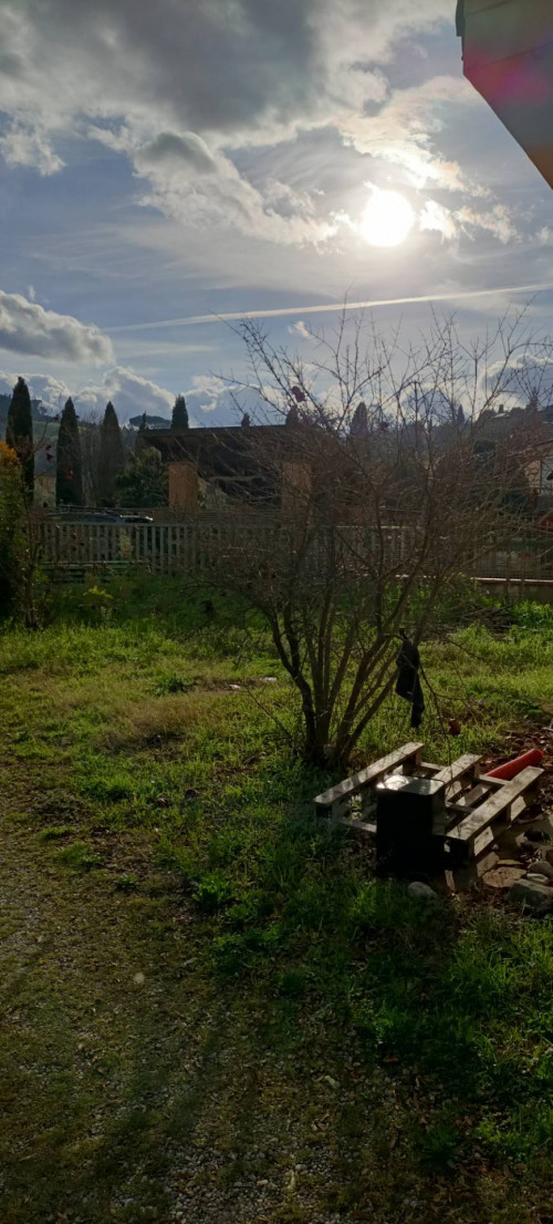 Fondo Artigianale in affitto a Empoli