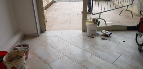 Fondo Commerciale in affitto a Vinci