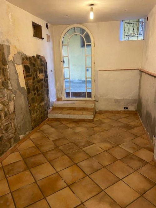 Appartamento in affitto a Capraia e Limite