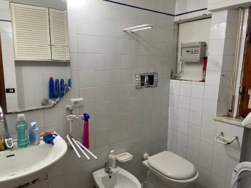 Appartamento in affitto a Capraia e Limite